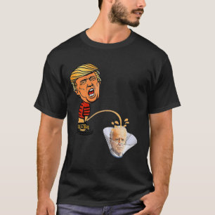 Camiseta Trump mijando' no Biden 