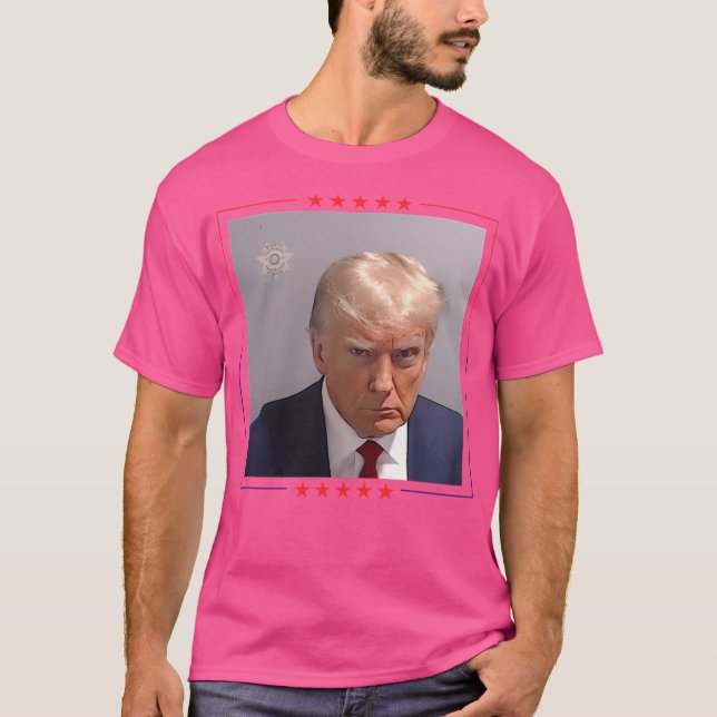 Camiseta Trump Mugshot (Estrelas) (Frente)