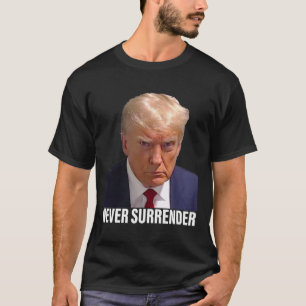 Camiseta Trump Mugshot Nunca Entregue Homens