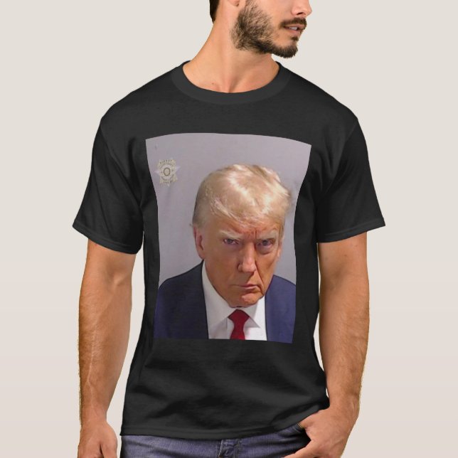Camiseta Trump Mugshot Tee - Icônico E Engraçado (Frente)