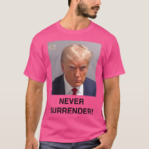 Camiseta Trump Nunca Renderse