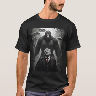 Camiseta Trump Pé Grande Ufo Encontro Alienígena Visitação