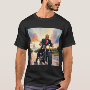 Camiseta Trump Riding Motorcycle US Capitólio Washington DC