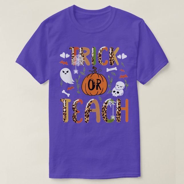 Camiseta Truque de Halloween ou Ação de Graças de Groovy (Frente do Design)