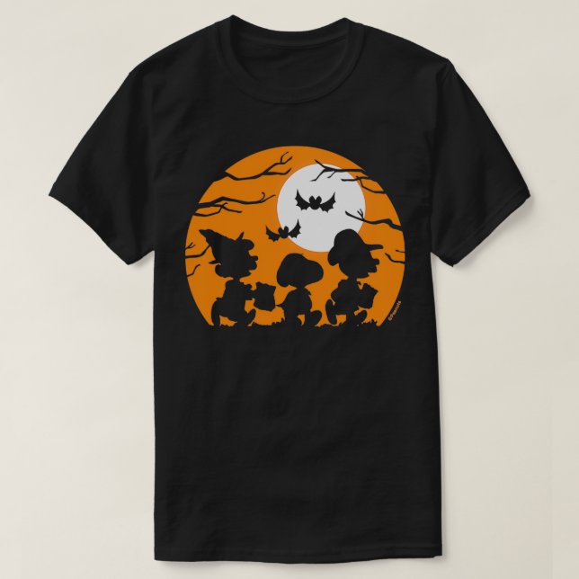 Camiseta Truque De Halloween Ou Tratar Silhouettes (Frente do Design)