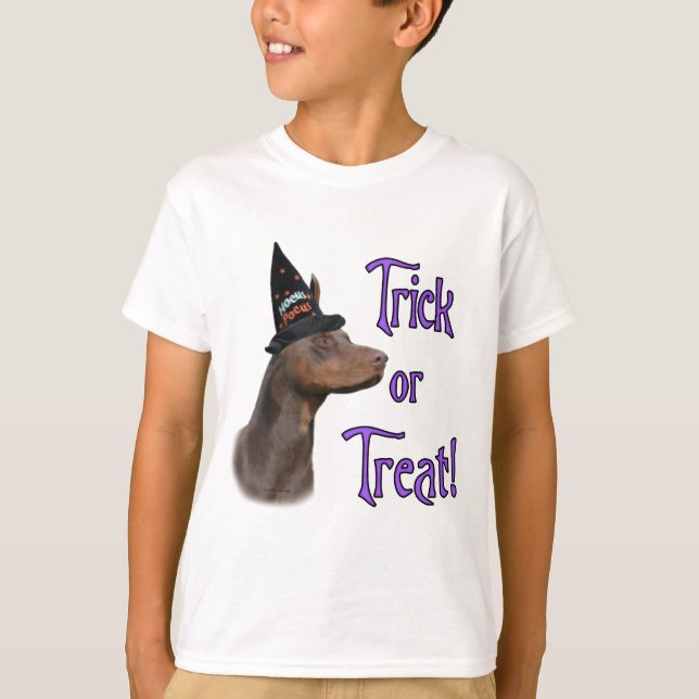 Camiseta Truque Doberman Pinscher (vermelho) (Frente)