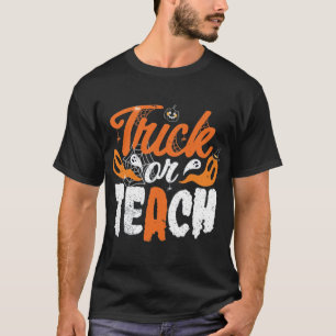Camiseta Truque ou Ensino Figurino de Halloween para Profes