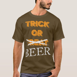 Camiseta Truque ou tratamento de Bebendo de cerveja