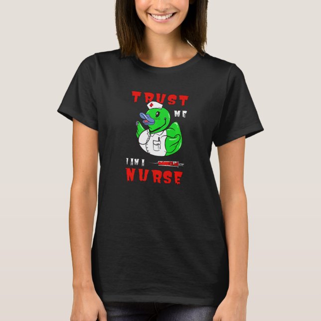 Camiseta Trust Me I Am A Nurse Halloween Duck   (Frente)