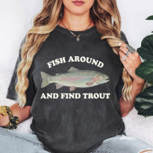 Truta Arco-Íris Pescando Por Perto