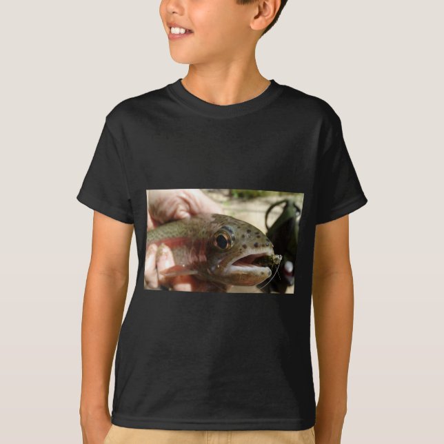 Camiseta Truta nas Mãos (Frente)