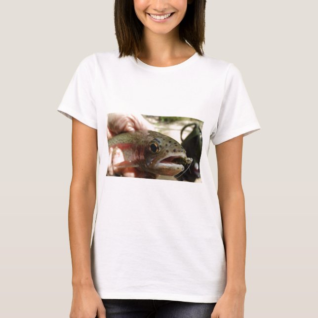 Camiseta Truta nas Mãos (Frente)