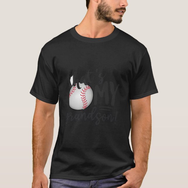 Camiseta T'S My Grandson Out There Baseball (Frente)