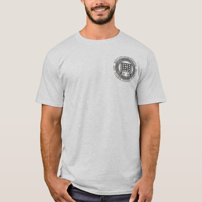 Camiseta Tshirt do membro da porta do ferro (Frente)