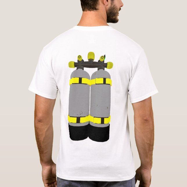 Camiseta tshirt dos mergulhadores dos tanques do mergulho (Verso)