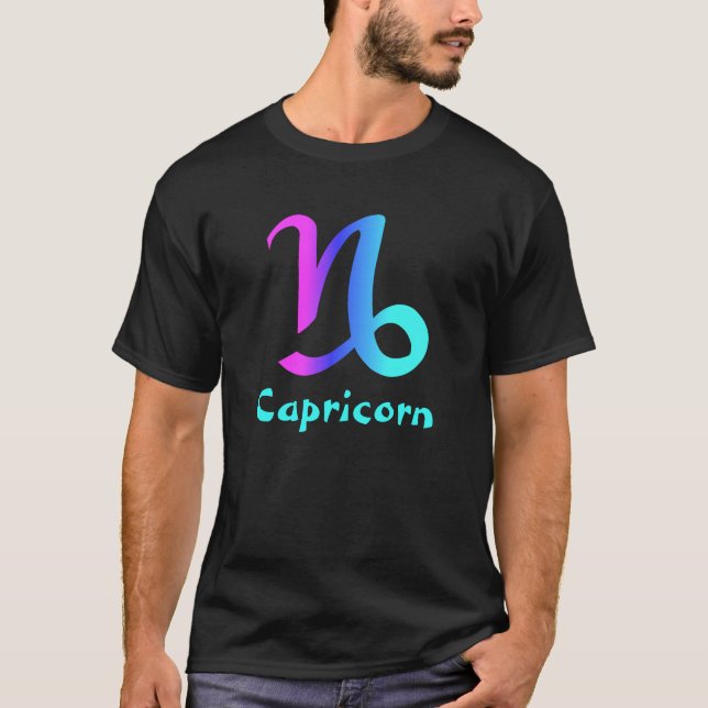 Camiseta Tshirt preto dos homens do Capricórnio (Frente)