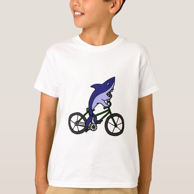 Camiseta Tubarão azul do divertimento que monta a bicicleta (Frente)
