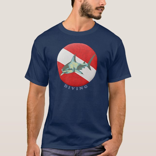 Camiseta Tubarão de Sinalizador de Mergulho (Frente)