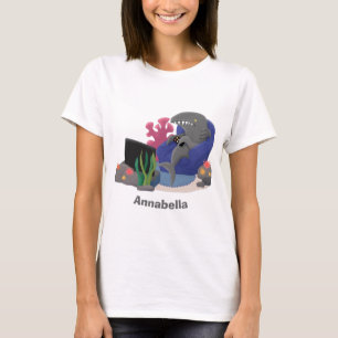 Camiseta Tubarão engraçado assistindo desenho animado na TV