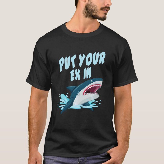 Camiseta tubarão-escamoteador-da-orca fêmeas da boca do tub (Frente)