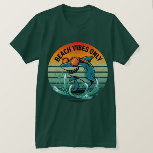 Camiseta Tubarão-retrô legal com óculos de sol - somente ví