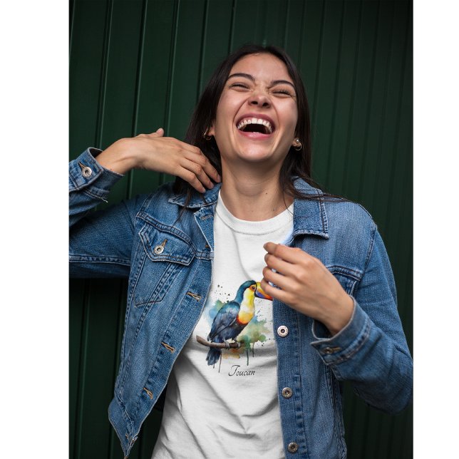 Camiseta tucano colorido sentado num galho (Criador carregado)