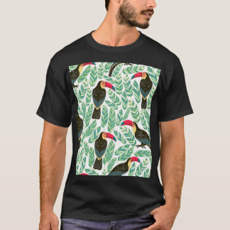Camiseta Tucanos, folhas tropicais, padrão decorativo.