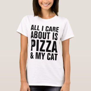 Camiseta TUDO CUIDADO de I É APROXIMADAMENTE PIZZA & MEU