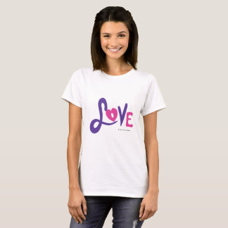 Camiseta Tudo o que você precisa é Amor