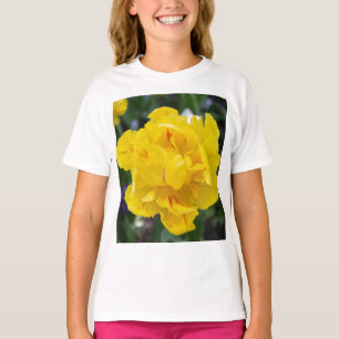 Camiseta Tulipas amarelas bonitas no jardim