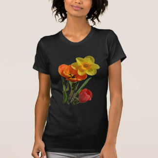 Camiseta Tulipas vermelhas e flores daffodil amarelas