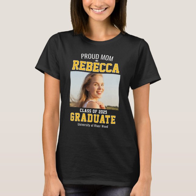 Camiseta Turma de 2025 Mãe Orgulhosa Graduada Personalizada (Frente)