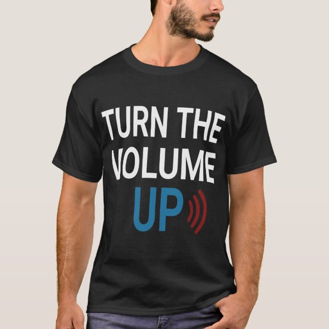 Camiseta Turn the Volume Up Png Zohran Mamdani NYC  T-Shirt (Frente)