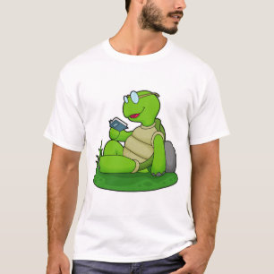Camiseta Turtle Leading Book