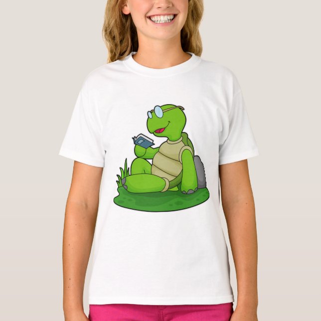 Camiseta Turtle Leading Book (Frente)