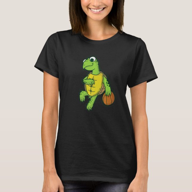 Camiseta Turtle plays and loves Basketball (Frente)