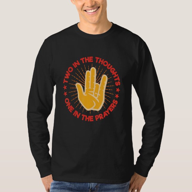 Camiseta Two In The Thoughts One In The Prayers  Shocker Me (Frente)