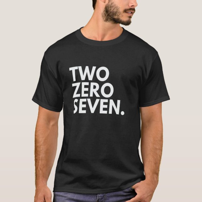 Camiseta TWO ZERO SEVEN Area Code 207 Portland ME Maine USA (Frente)