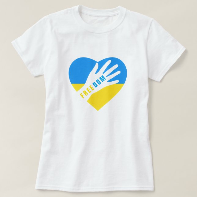 Camiseta Ucrânia T-Shirt Freedom Ucraniano Flag Heart (Frente do Design)