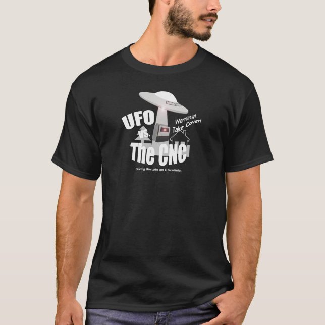 Camiseta UFO contra a máquina do CNC (Frente)