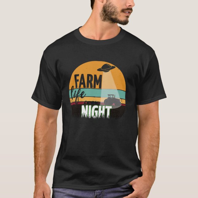 Camiseta UFO Work Farm Life at Night Farming Tractor Farmer (Frente)