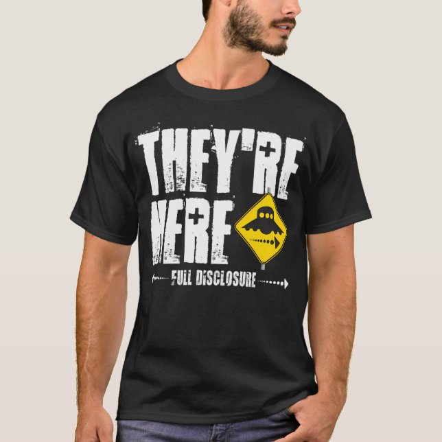 Camiseta Ufos Estão Aqui (Frente)