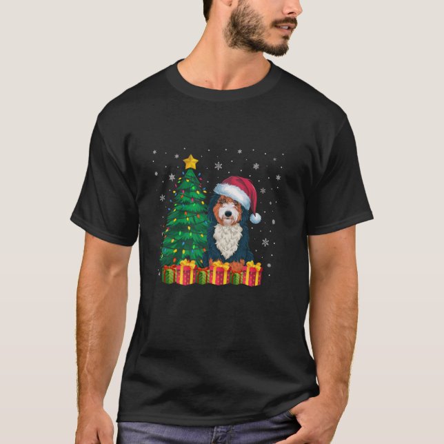 Camiseta Ugly Bernedoodle Santa Hat Noite Luzes de Natal Ca (Frente)