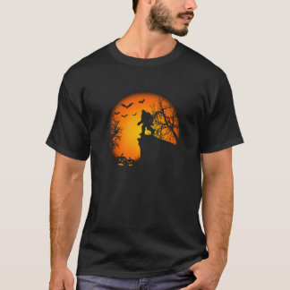 Camiseta Uivela da lua-grande na floresta Halloween Sasquat