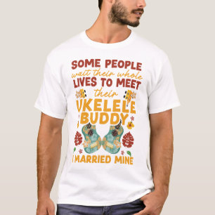 Camiseta Ukulele Algumas Pessoas Esperam Suas Vidas Inteira