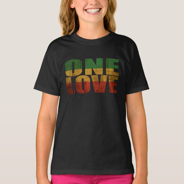CAMISETA UM AMOR - (Frente)