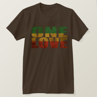 CAMISETA UM AMOR -