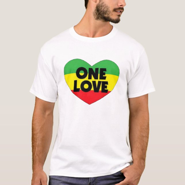CAMISETA UM AMOR (Frente)