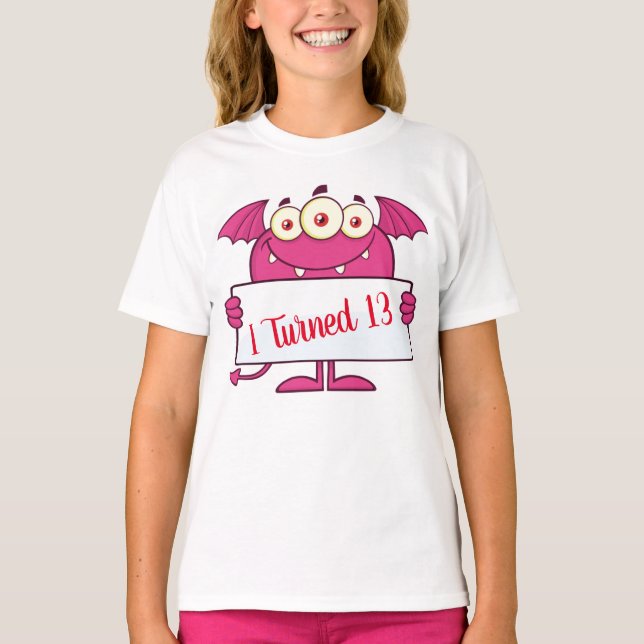 Camiseta Um aniversário fofo personalizado "Tornei 13" (Frente)