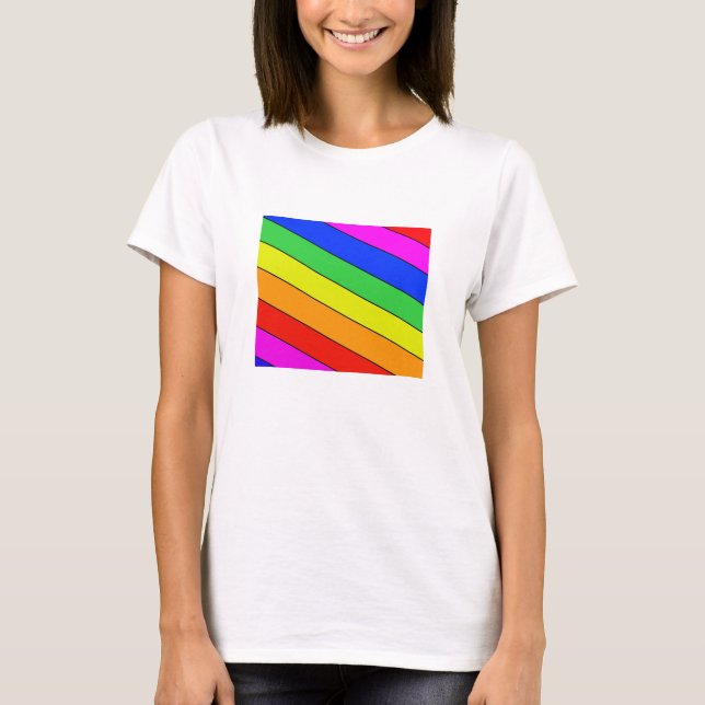Camiseta Um arco-íris de faixas diagonais coloridas primári (Frente)